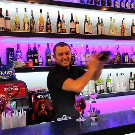 Отель Palace (adults Only) 3*