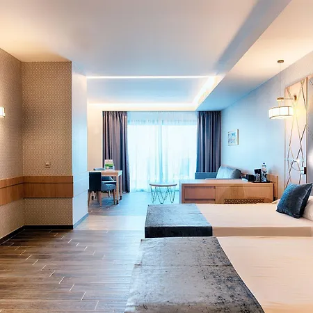 Palace - Half Board Hotel 3*
