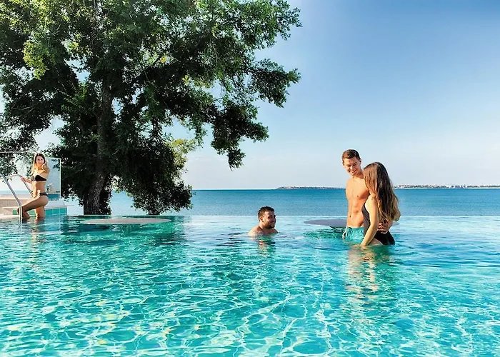 Palace (adults Only) Hotell 3*